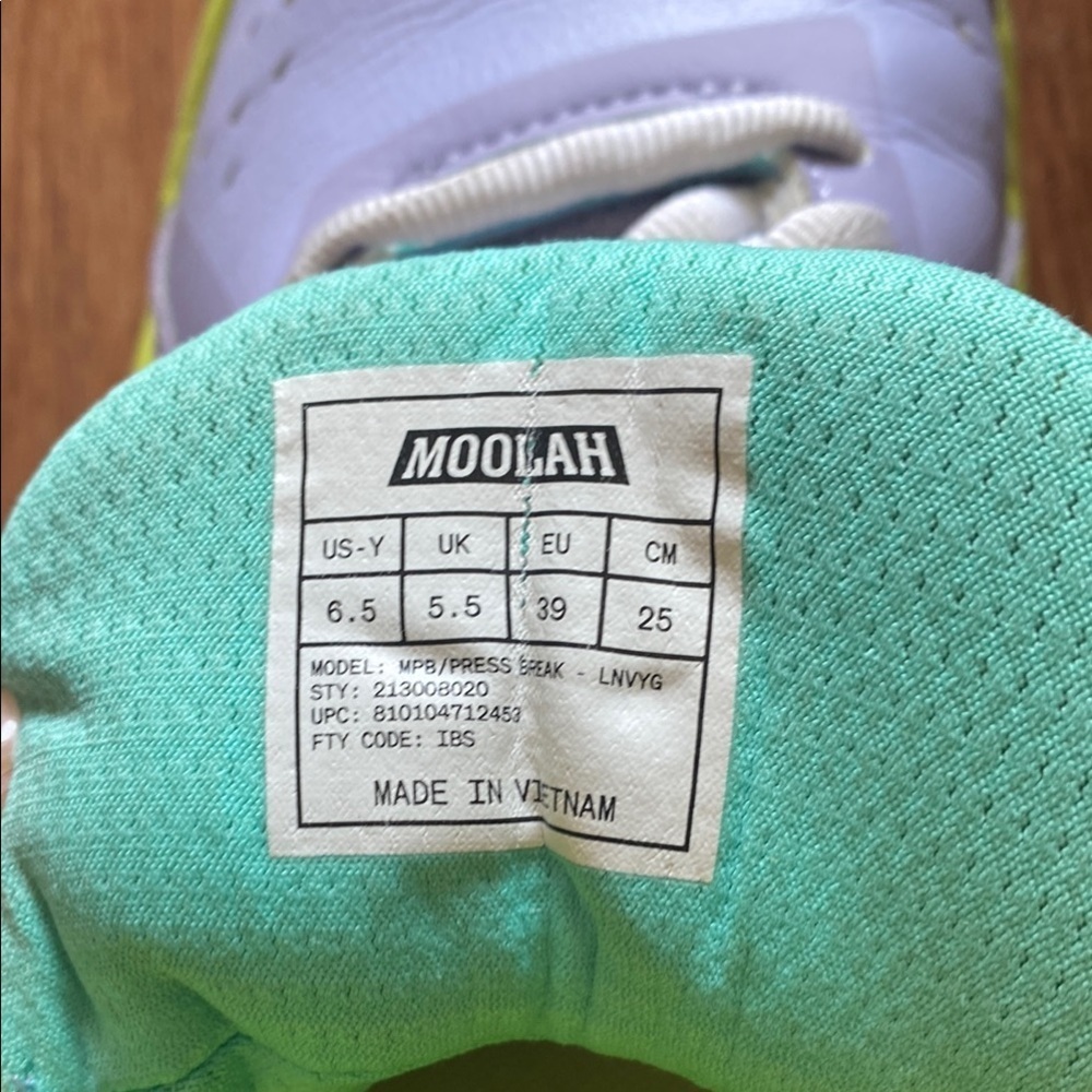 Moolah Press Break Youth Basketball Sneakers - Picture 5 of 6